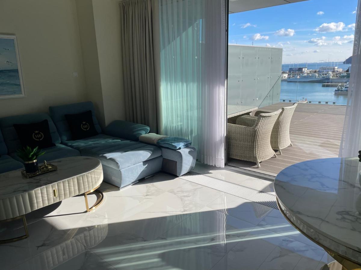 Faltom 26 Yacht Park Z Tarasem Apartment