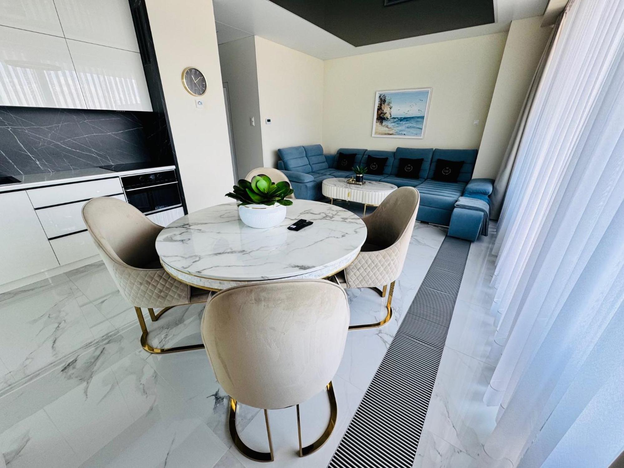 Faltom 26 Yacht Park Z Tarasem Apartment